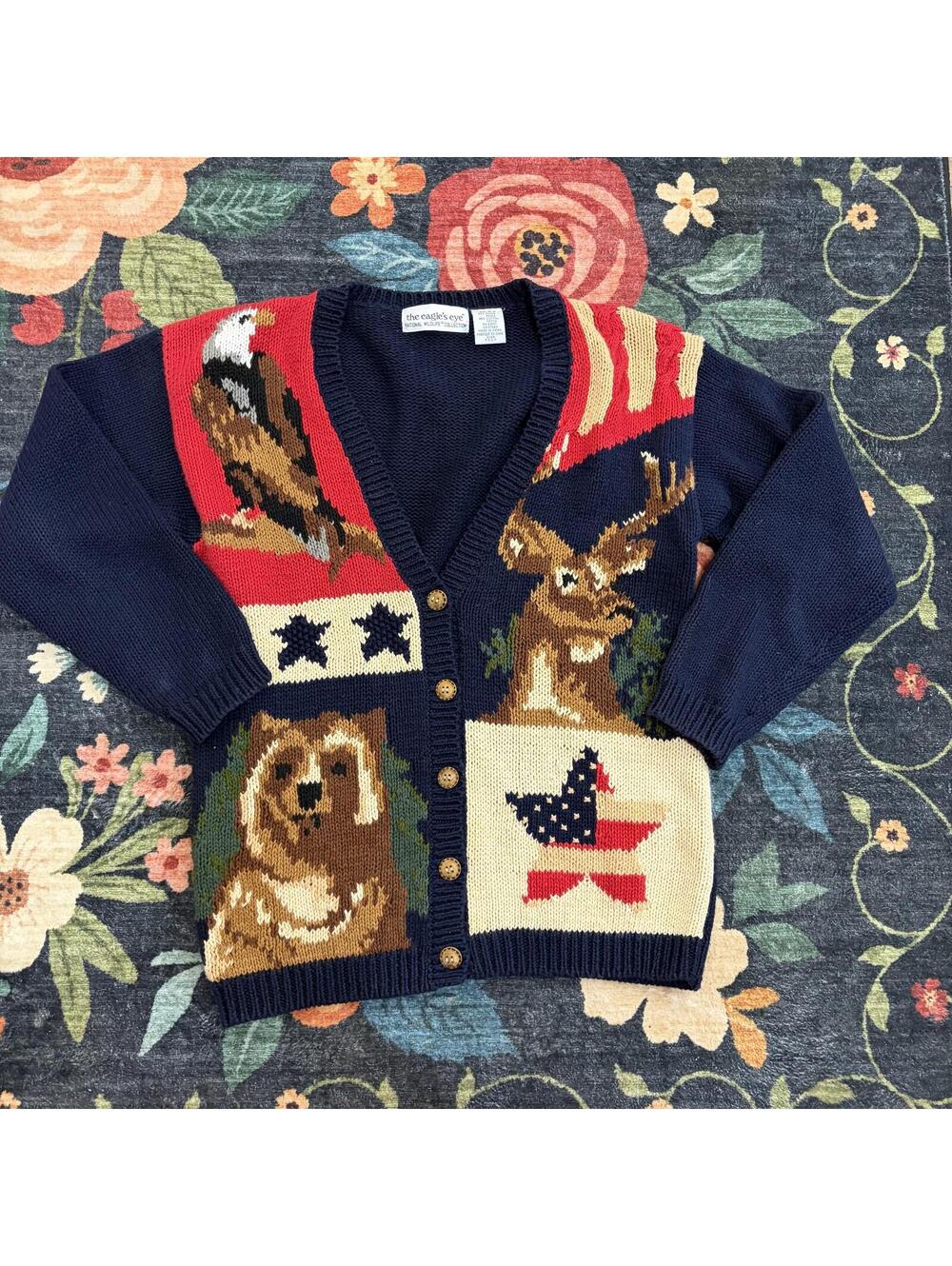 Patriotic chunky knit “National Wildlife Collection” sweater vintage 90s